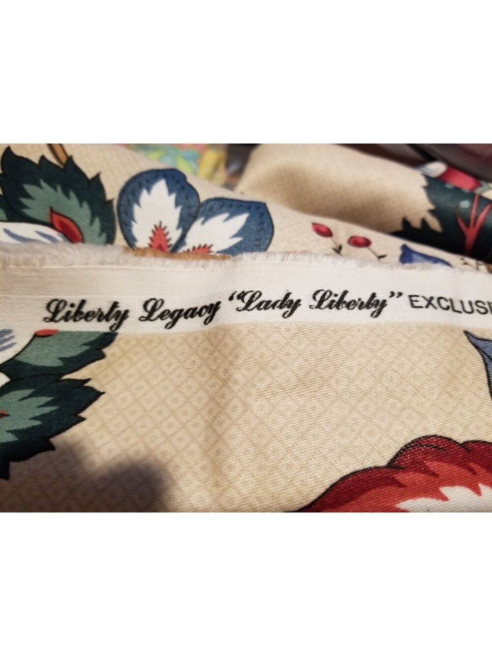 Material Cotton Blend Cream Fabric Dry Clean Only Big Flowers 36 " x 58" Cott
